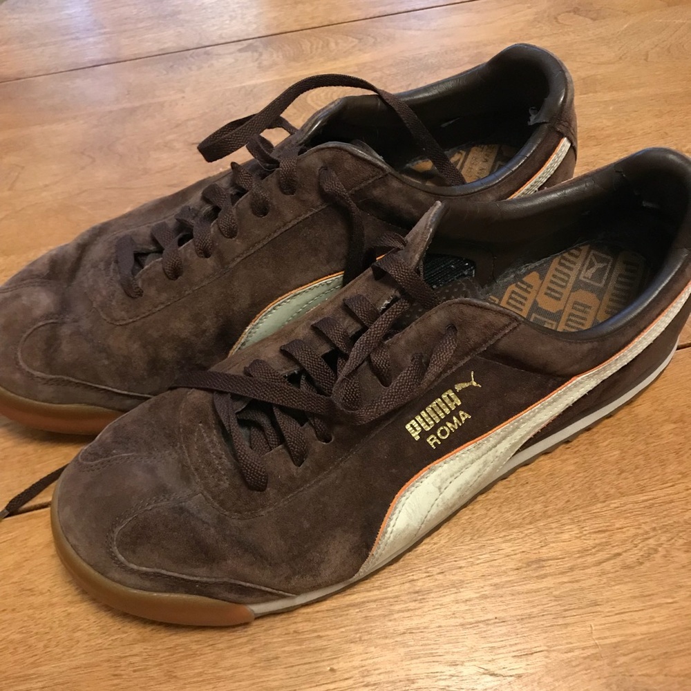 Men’s Puma tennis shoes